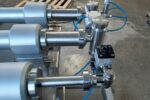 B.Mek – Gruppo dosatore multiplo dettaglio Dettaglio di due gruppi dosatori industriali affiancati